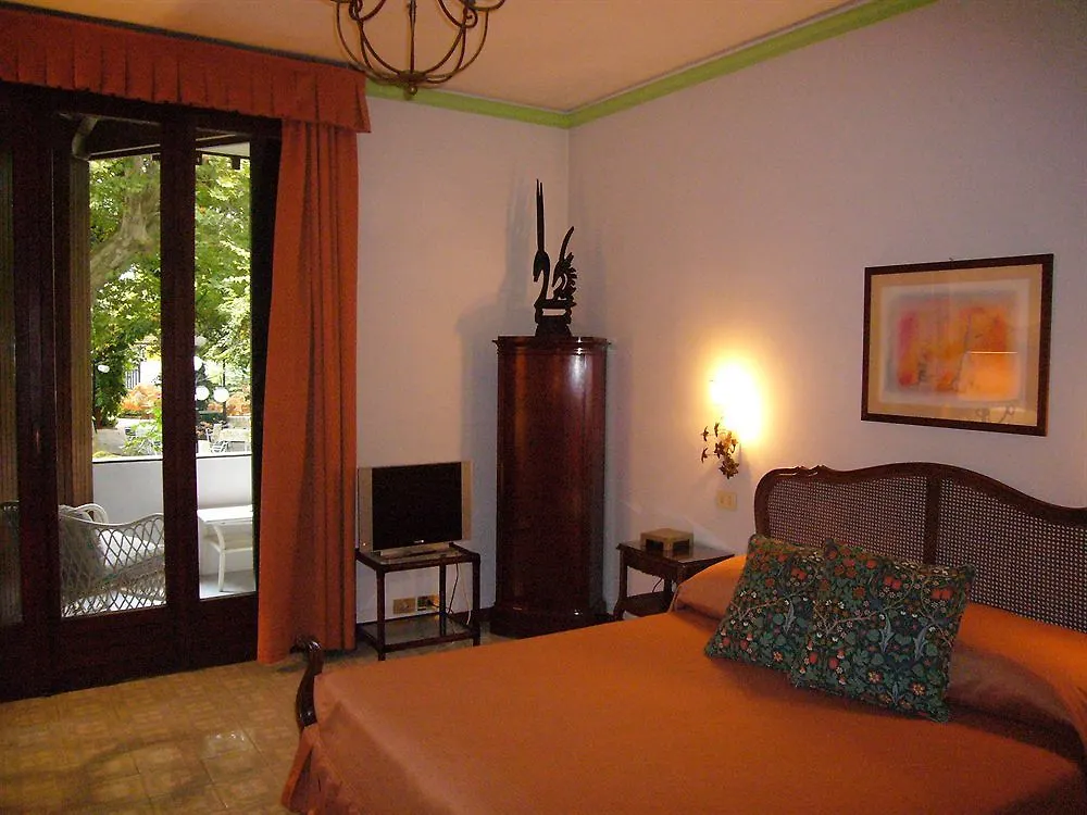 Residenza D'Epoca Albergo Quattro Fontane Lido di Venezia Hotel